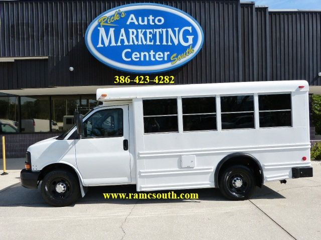 2007 Chevrolet Express Commercial Cutaway 4.8L V8 GAS*3500*SRW*139" WB C6Y*"COLLINS" 15 PASSENGER MINI BUS - 22762913 | Video 1