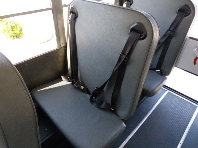 2007 Chevrolet Express Commercial Cutaway 4.8L V8 GAS*3500*SRW*139" WB C6Y*"COLLINS" 15 PASSENGER MINI BUS - 22762913 - 23