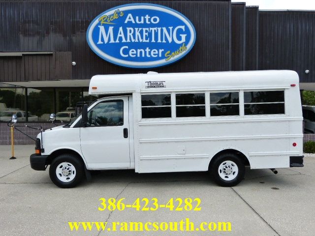 2007 Chevrolet Express Commercial Cutaway 4.8L V8 GAS*3500*SRW*139" WB*"THOMAS BUILT" 15 PASS. MINI BUS  - 22856121 | Video 1