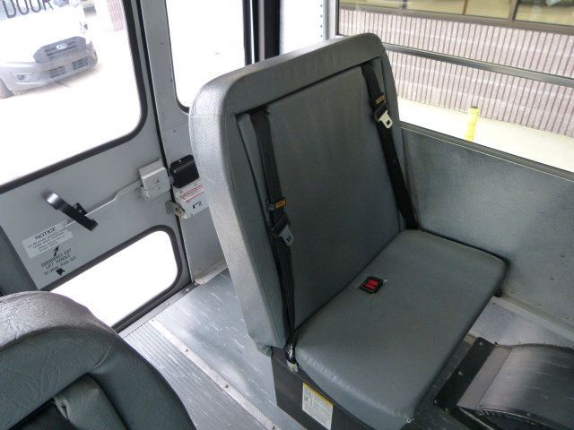 2007 Chevrolet Express Commercial Cutaway 4.8L V8 GAS*3500*SRW*139" WB*"THOMAS BUILT" 15 PASS. MINI BUS  - 22856121 - 21