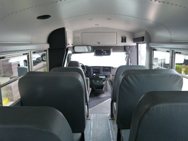 2007 Chevrolet Express Commercial Cutaway 4.8L V8 GAS*3500*SRW*139" WB*"THOMAS BUILT" 15 PASS. MINI BUS  - 22856121 - 27