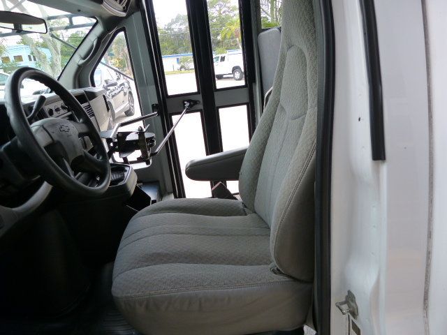 2007 Chevrolet Express Commercial Cutaway 4.8L V8 GAS*3500*SRW*139" WB*"THOMAS BUILT" 15 PASS. MINI BUS  - 22856121 - 33