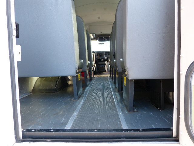 2007 Chevrolet Express Commercial Cutaway 4.8L V8 GAS*3500*SRW*139" WB*"THOMAS BUILT" 15 PASS. MINI BUS - 22929559 - 14