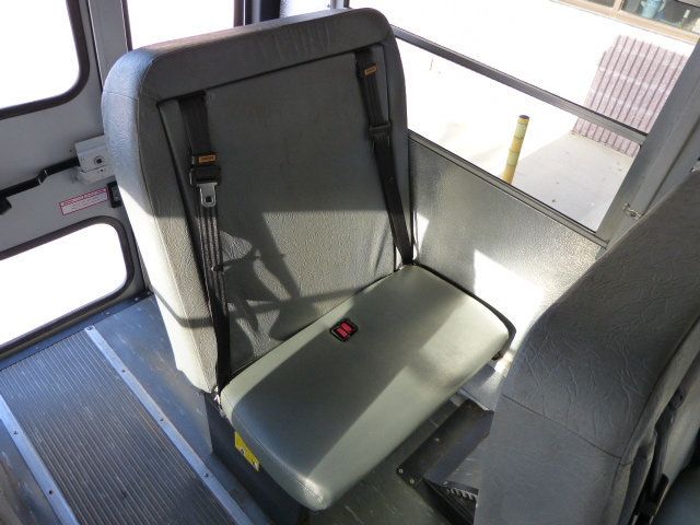 2007 Chevrolet Express Commercial Cutaway 4.8L V8 GAS*3500*SRW*139" WB*"THOMAS BUILT" 15 PASS. MINI BUS - 22929559 - 23
