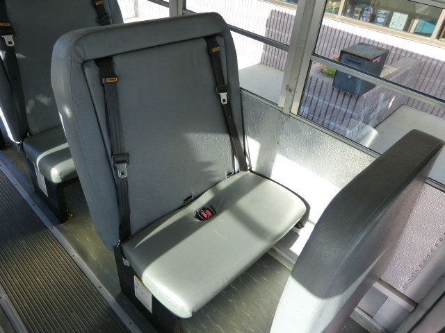 2007 Chevrolet Express Commercial Cutaway 4.8L V8 GAS*3500*SRW*139" WB*"THOMAS BUILT" 15 PASS. MINI BUS - 22929559 - 27
