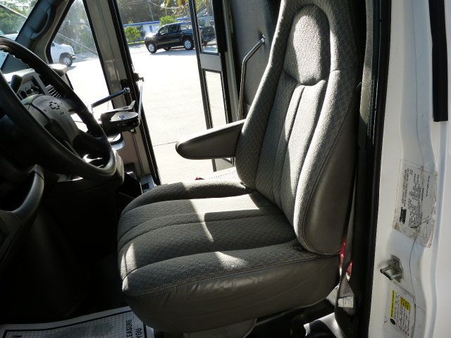 2007 Chevrolet Express Commercial Cutaway 4.8L V8 GAS*3500*SRW*139" WB*"THOMAS BUILT" 15 PASS. MINI BUS - 22929559 - 34