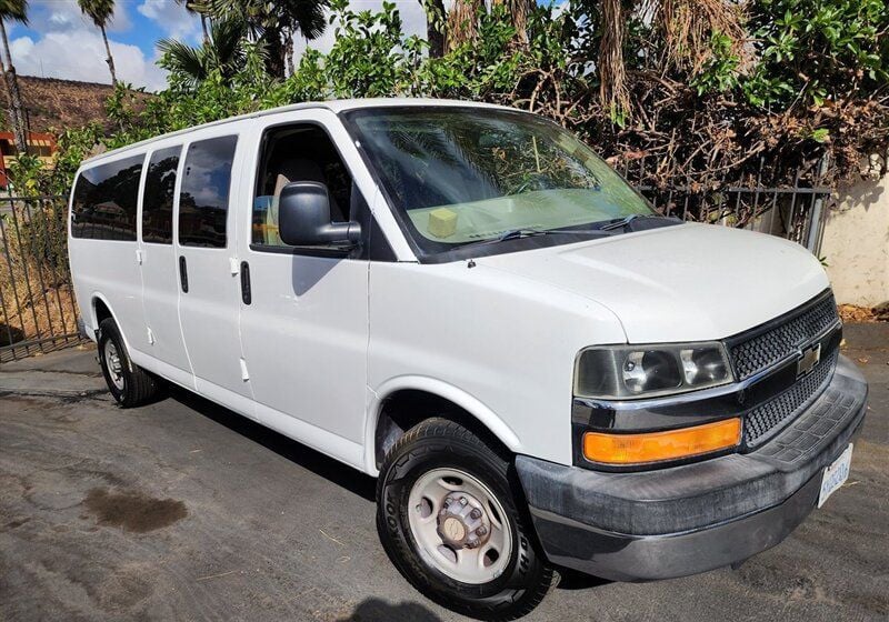 2007 Chevrolet Express Passenger RWD 3500 155" - 22651384 - 2