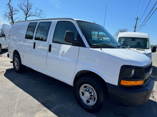 2007 Chevrolet G2500 CARGO VAN SHELVING/PARTITION PARTITION/READY FOR WORK - 22364286 - 1