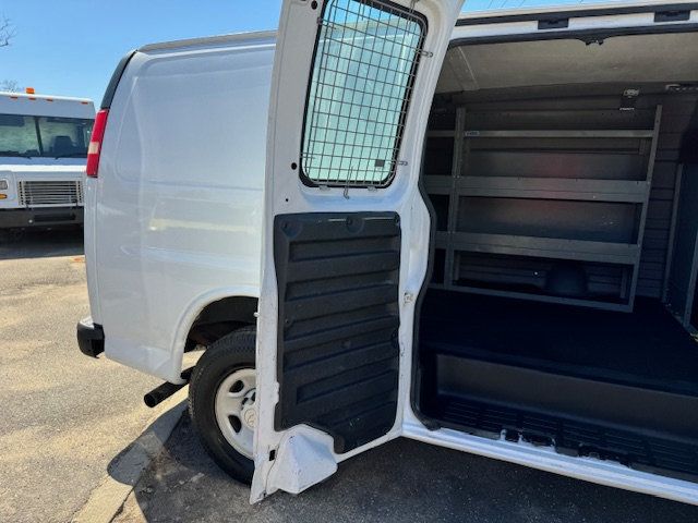 2007 Chevrolet G2500 CARGO VAN SHELVING/PARTITION PARTITION/READY FOR WORK - 22364286 - 43