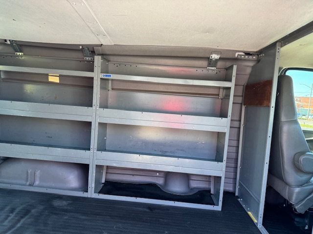 2007 Chevrolet G2500 CARGO VAN SHELVING/PARTITION PARTITION/READY FOR WORK - 22364286 - 52
