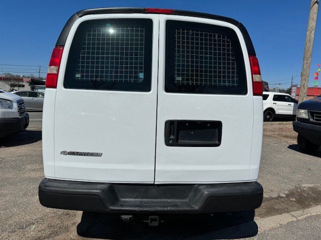 2007 Chevrolet G2500 CARGO VAN SHELVING/PARTITION PARTITION/READY FOR WORK - 22364286 - 6