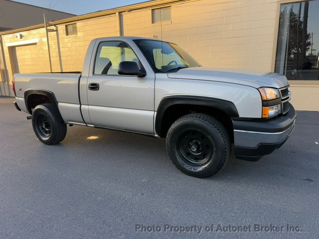 2007 Chevrolet Silverado 1500 4WD Reg Cab 119.0" Work Truck - 22950386 | Video 1
