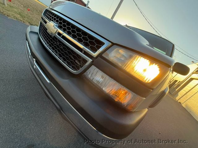 2007 Chevrolet Silverado 1500 4WD Reg Cab 119.0" Work Truck - 22950386 - 18