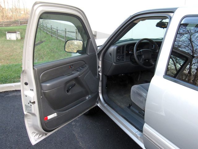 2007 Chevrolet Silverado 1500 Classic 4WD Crew Cab 143.5" LS - 22956268 - 17