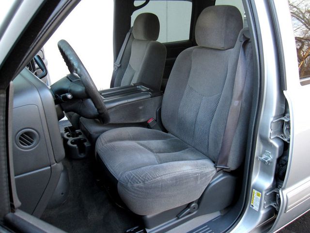 2007 Chevrolet Silverado 1500 Classic 4WD Crew Cab 143.5" LS - 22956268 - 19