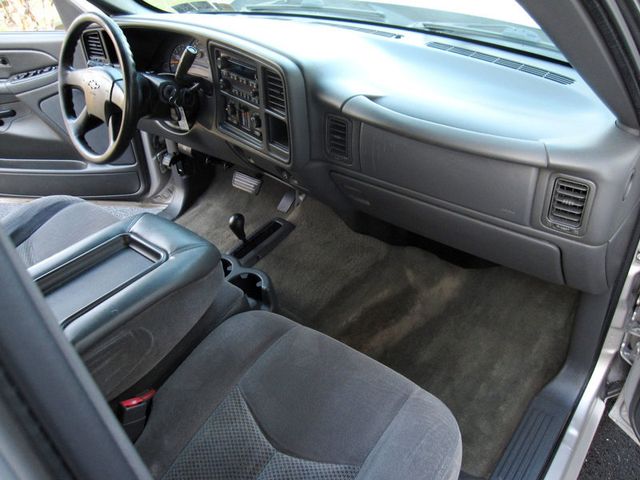 2007 Chevrolet Silverado 1500 Classic 4WD Crew Cab 143.5" LS - 22956268 - 26