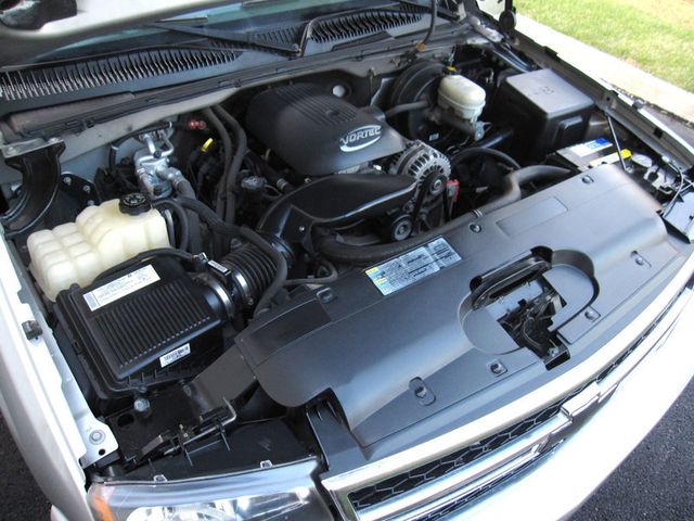 2007 Chevrolet Silverado 1500 Classic 4WD Crew Cab 143.5" LS - 22956268 - 33