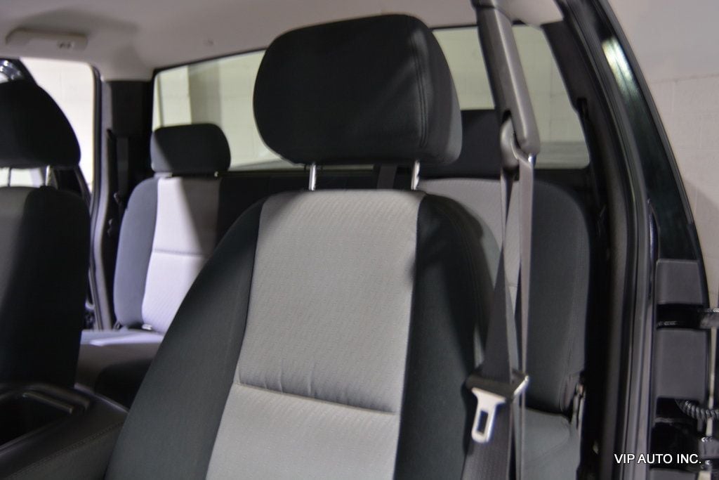 2007 Chevrolet Silverado 2500HD 4WD Ext Cab 143.5" LS - 22899165 - 10