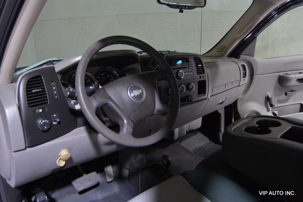 2007 Chevrolet Silverado 2500HD 4WD Ext Cab 143.5" LS - 22899165 - 12