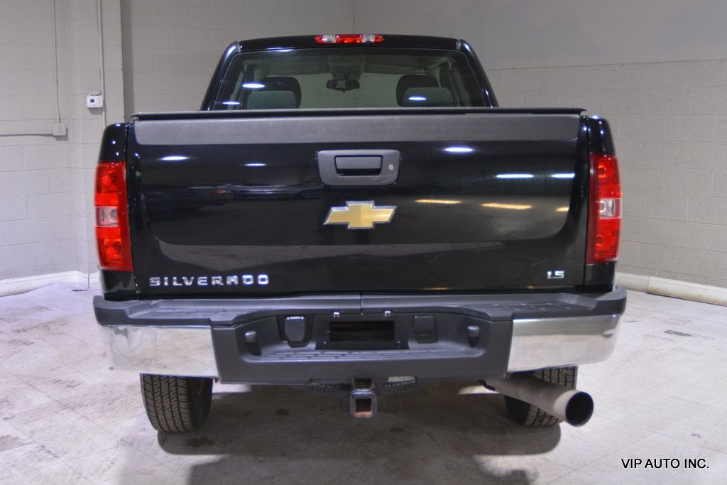 2007 Chevrolet Silverado 2500HD 4WD Ext Cab 143.5" LS - 22899165 - 5