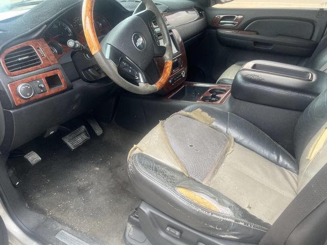 2007 Chevrolet Suburban  - 23000585 - 2