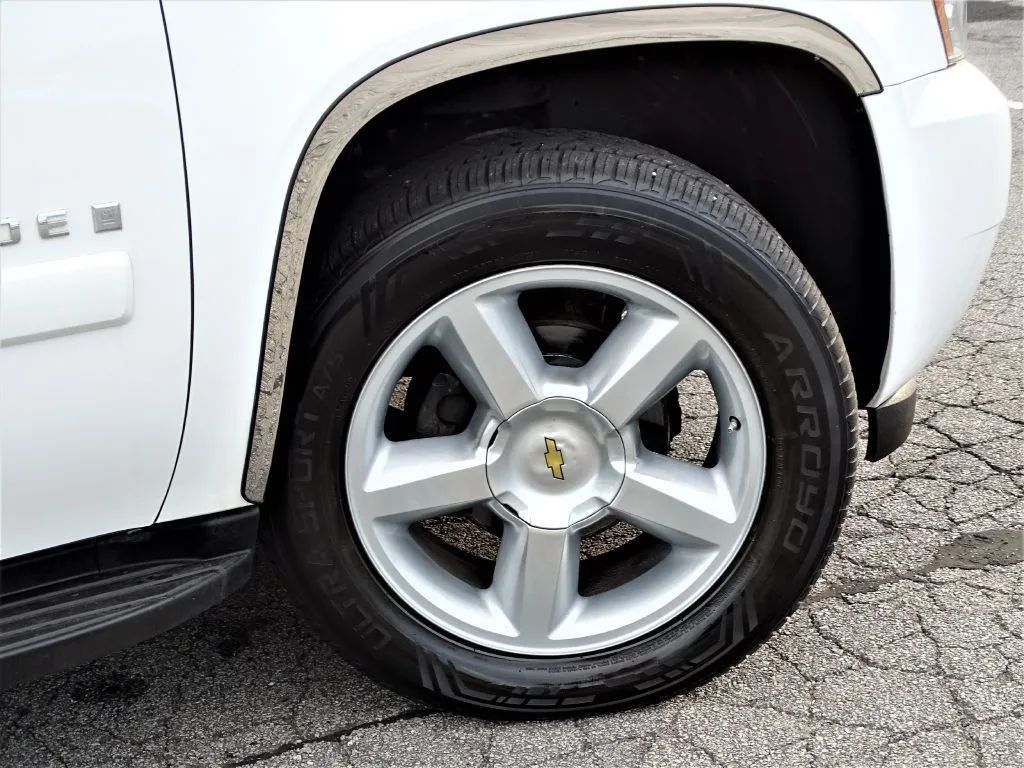 2007 Chevrolet Tahoe 4WD 4dr 1500 LTZ - 23074598 - 30
