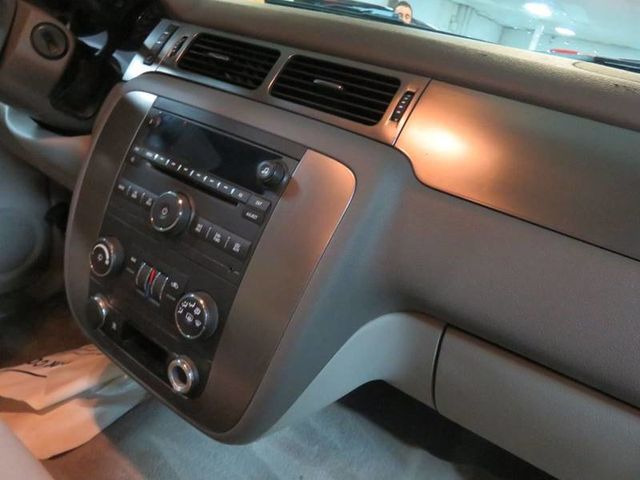 2007 Chevrolet Tahoe 4X4 LS 3RD ROW - 19629234 - 35