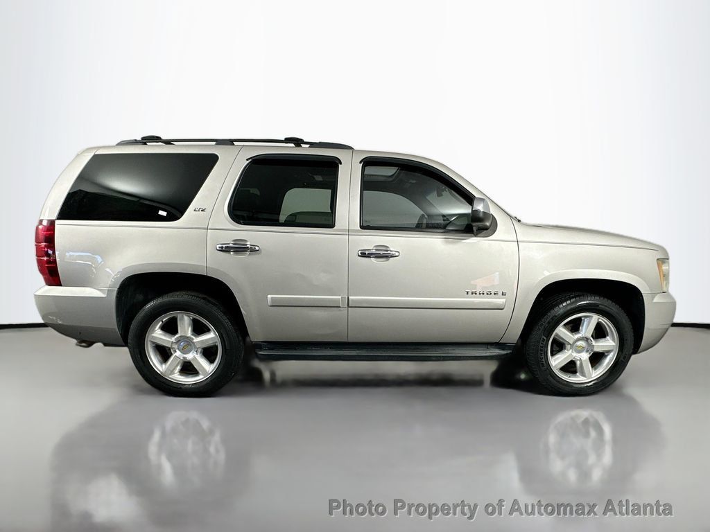 2007 Chevrolet Tahoe LTZ - 22528313 - 3