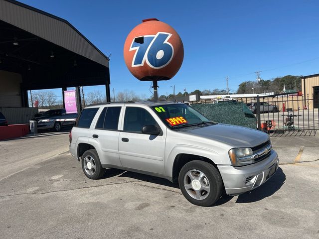 2007 Chevrolet Trailblazer 2WD 4dr LS - 22989445 - 0