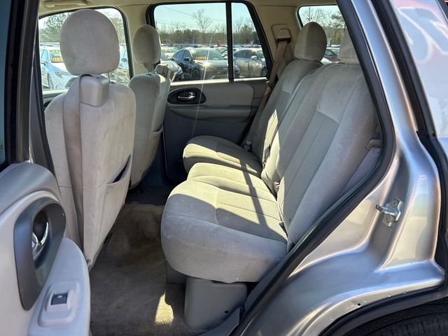 2007 Chevrolet Trailblazer 2WD 4dr LS - 22989445 - 6