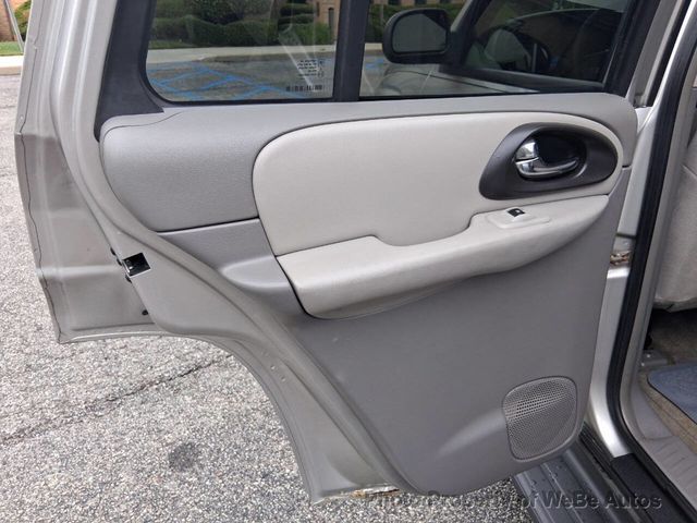 2007 Chevrolet Trailblazer 4WD 4dr LS - 23056567 - 9