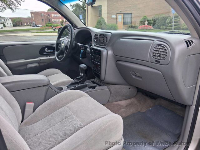 2007 Chevrolet Trailblazer 4WD 4dr LS - 23056567 - 14