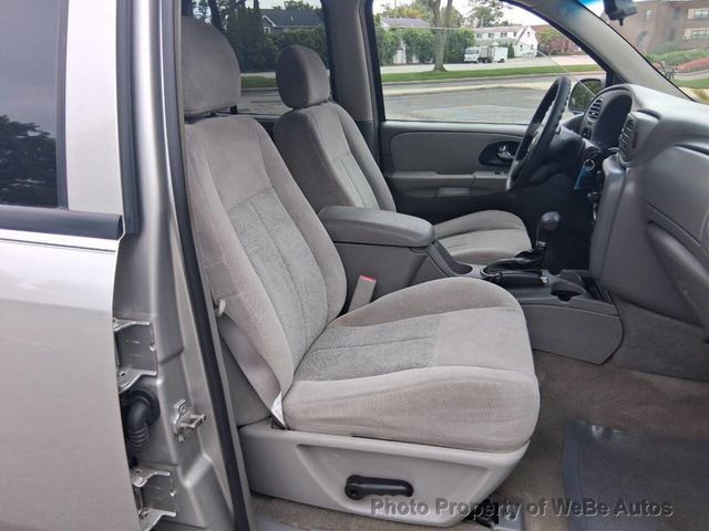 2007 Chevrolet Trailblazer 4WD 4dr LS - 23056567 - 16