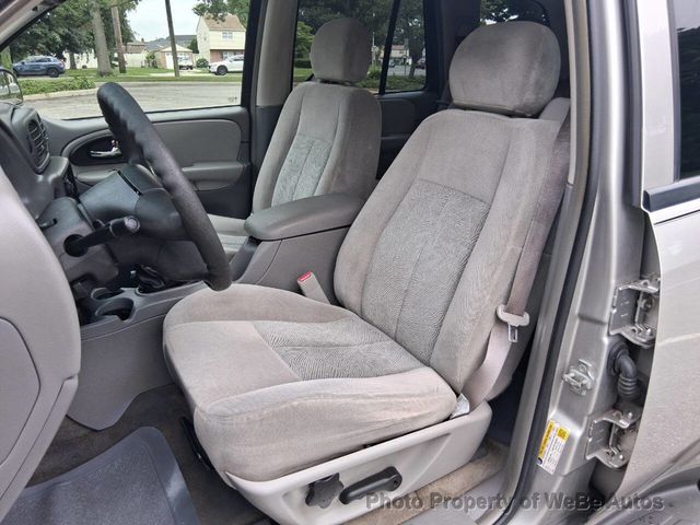 2007 Chevrolet Trailblazer 4WD 4dr LS - 23056567 - 19