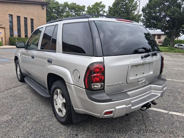 2007 Chevrolet Trailblazer 4WD 4dr LS - 23056567 - 5