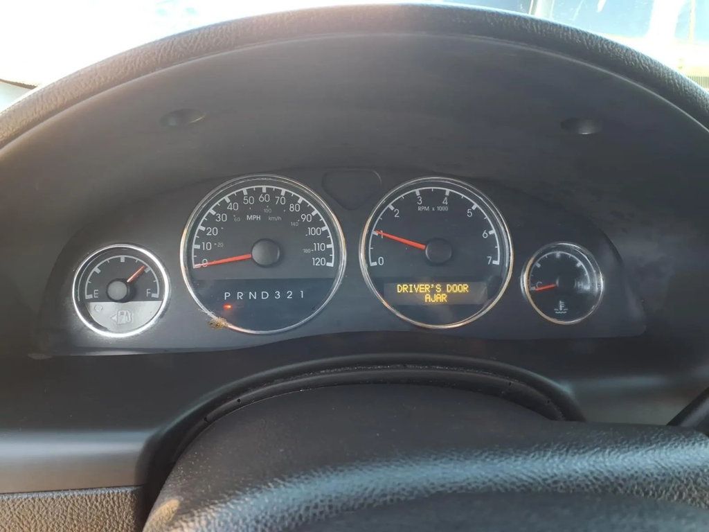 2007 Chevrolet Uplander LT Extended Minivan 4D - 22989168 - 10