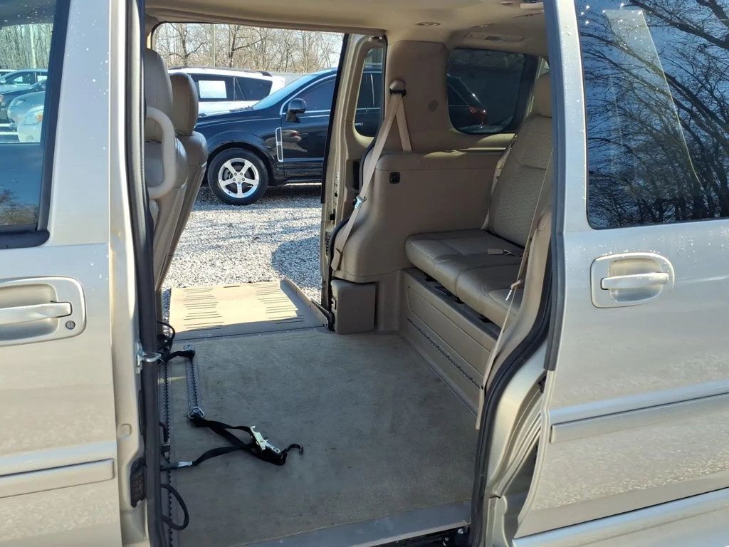 2007 Chevrolet Uplander LT Extended Minivan 4D - 22989168 - 13