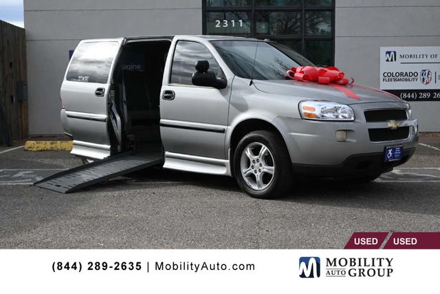 2007 Chevrolet Uplander LT Mobility Handicap Van - 22946978 - 0