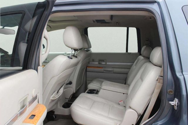 2007 Chrysler Aspen 4WD 4dr Limited - 23020064 - 6