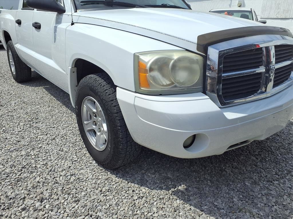 2007 Dodge DAKOTA QUAD SLT - 22969480 - 17