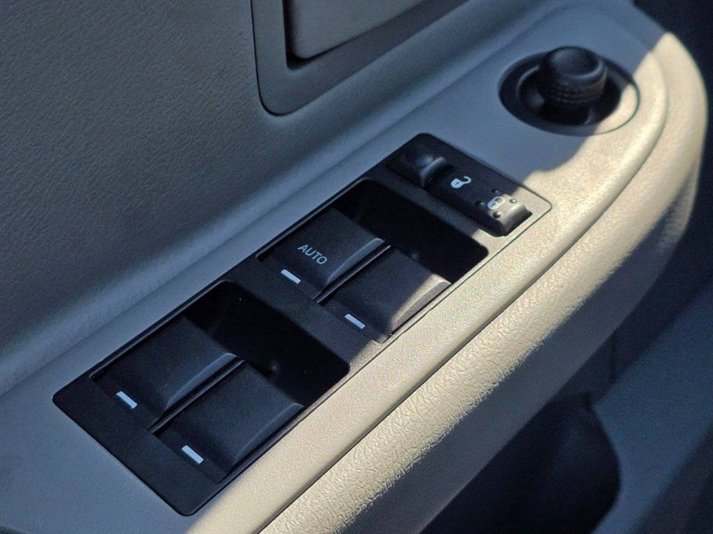 2007 Dodge Dakota SLT - 22937275 - 21