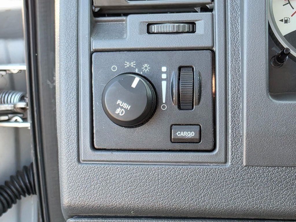 2007 Dodge Dakota SLT - 22937275 - 34