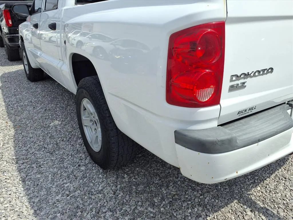 2007 Dodge Dakota Quad Cab SLT Pickup 4D 5 1/2 ft - 23079020 - 14