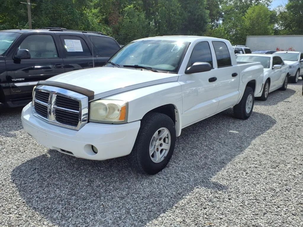 2007 Dodge Dakota Quad Cab SLT Pickup 4D 5 1/2 ft - 23079020 - 3