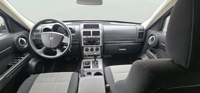 2007 Dodge Nitro 4WD 4dr SXT - 22988622 - 7