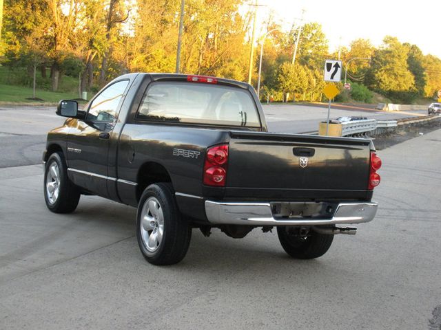 2007 Dodge Ram 1500 2WD Reg Cab 120.5" ST - 23098189 - 11