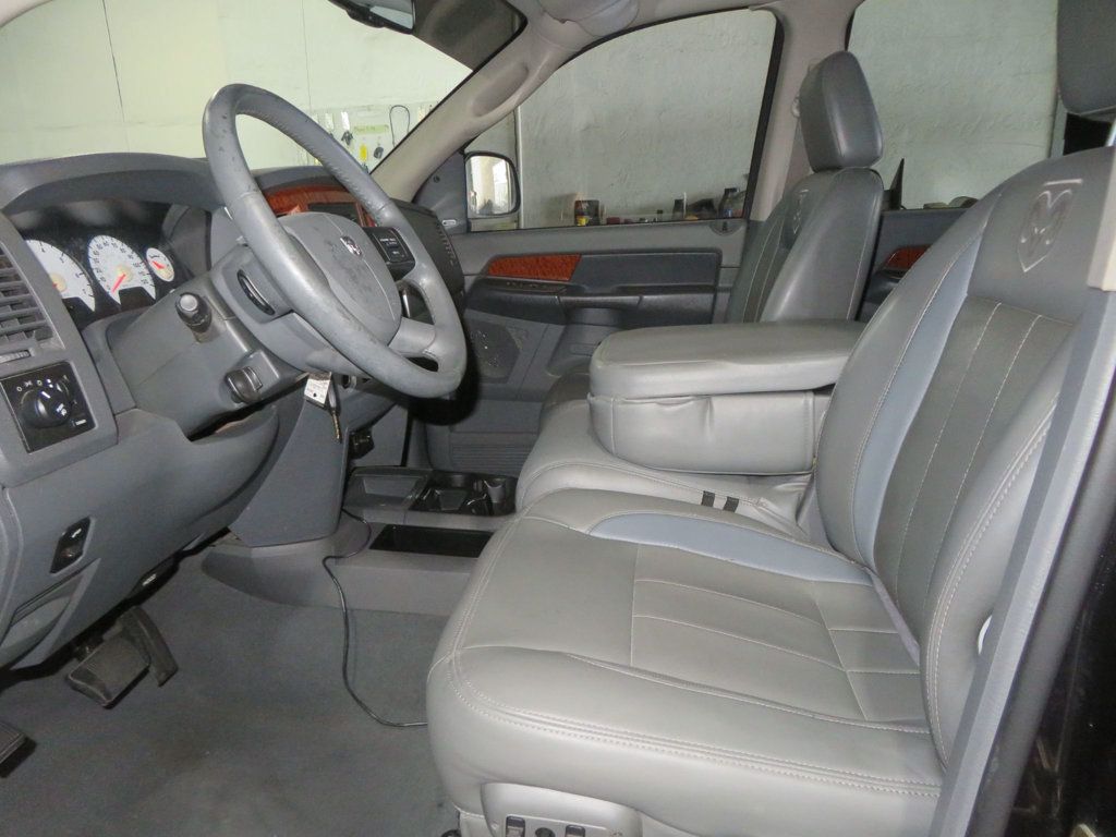 2007 Dodge Ram Laramie photo 17
