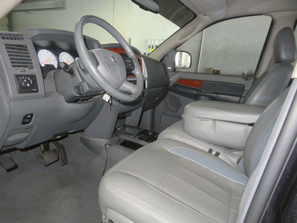 2007 Dodge Ram Laramie photo 18