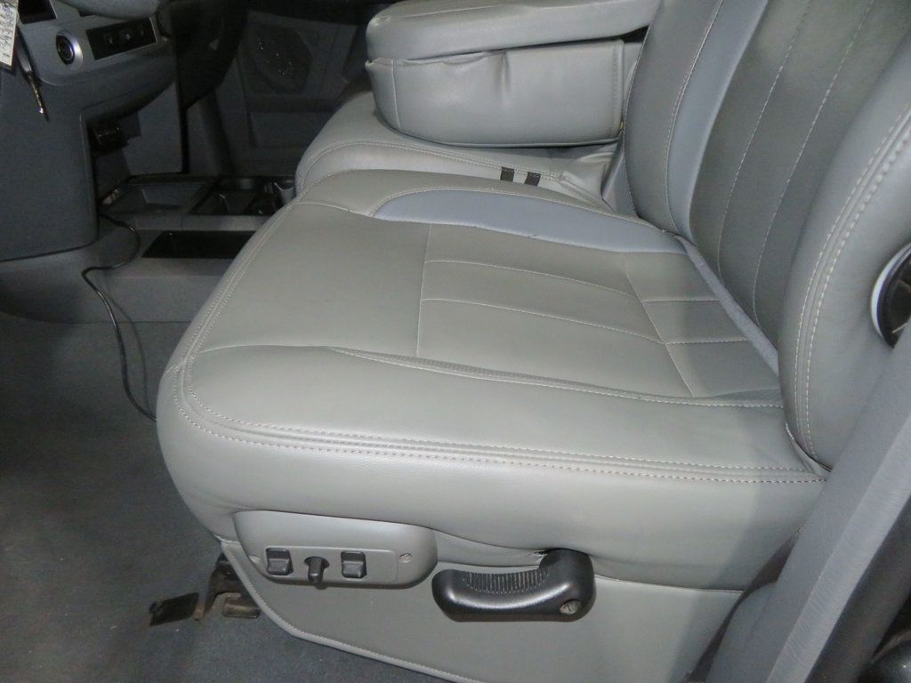 2007 Dodge Ram Laramie photo 19