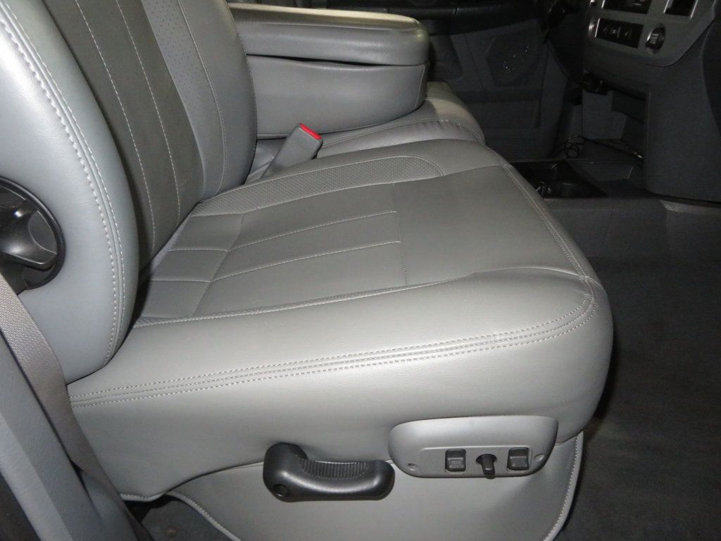 2007 Dodge Ram Laramie photo 29
